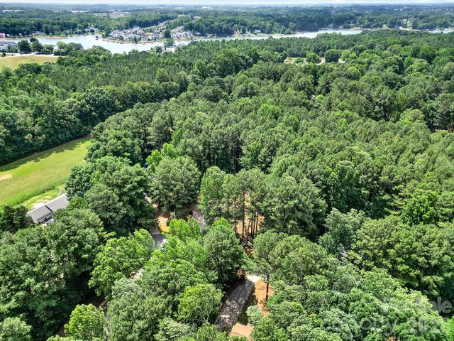 123 Greentree Drive, Mooresville, NC 28117