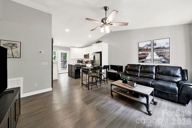 123 Greentree Drive, Mooresville, NC 28117