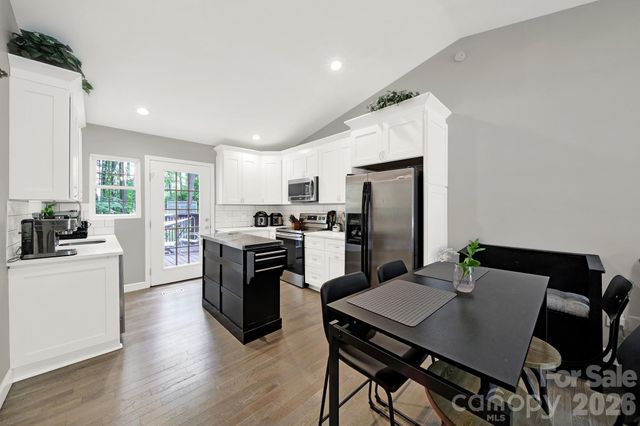 123 Greentree Drive, Mooresville, NC 28117