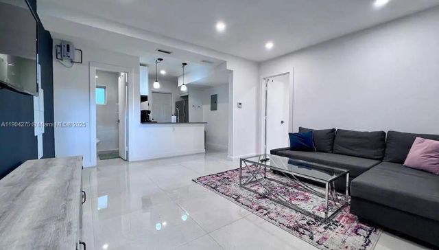 2201 Greene St, Hollywood, FL 33020