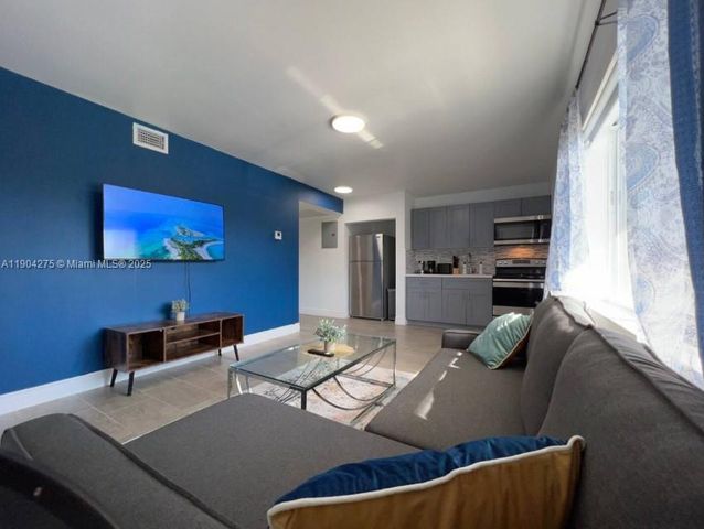 2201 Greene St, Hollywood, FL 33020