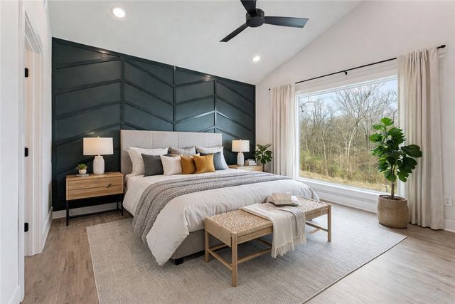 479 S Happy Hollow Road, Fayetteville, AR 72701