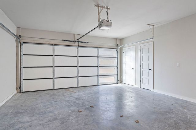479 S Happy Hollow Road, Fayetteville, AR 72701