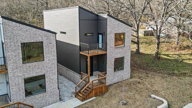 479 S Happy Hollow Road, Fayetteville, AR 72701