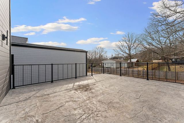 479 S Happy Hollow Road, Fayetteville, AR 72701