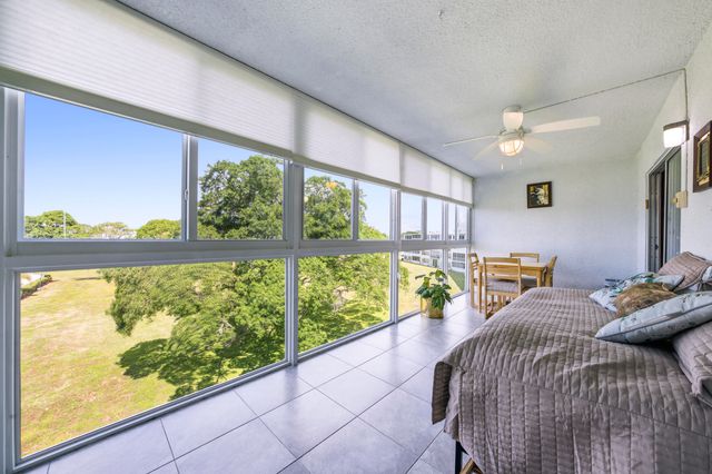 4002 Berkshire 4002, Deerfield Beach, FL 33442