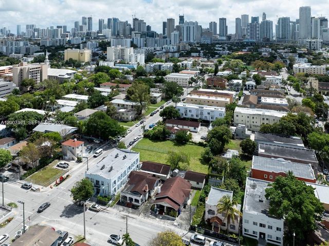 315 SW 10th Ave, Miami, FL 33130