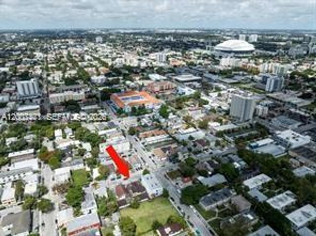 315 SW 10th Ave, Miami, FL 33130