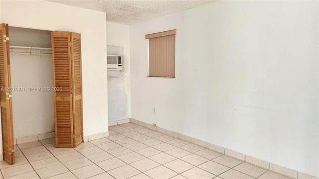 315 SW 10th Ave, Miami, FL 33130