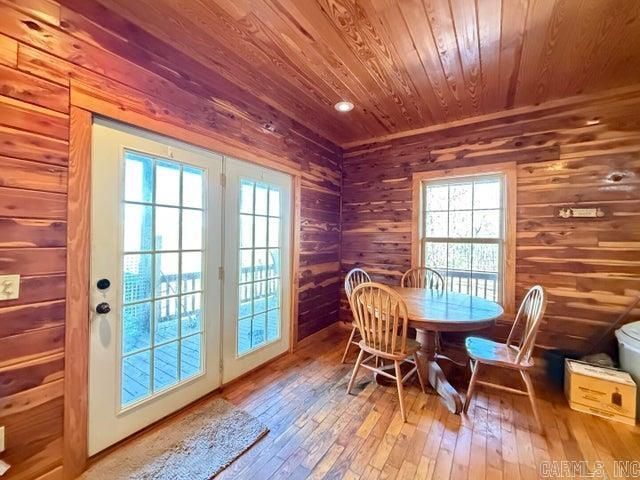 1520 Mountain View Road, Locust Grove, AR 72550