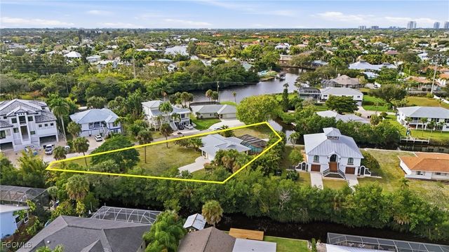 27200 Esther DR, Bonita Springs, FL 34135