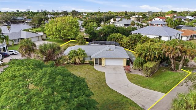 27200 Esther DR, Bonita Springs, FL 34135