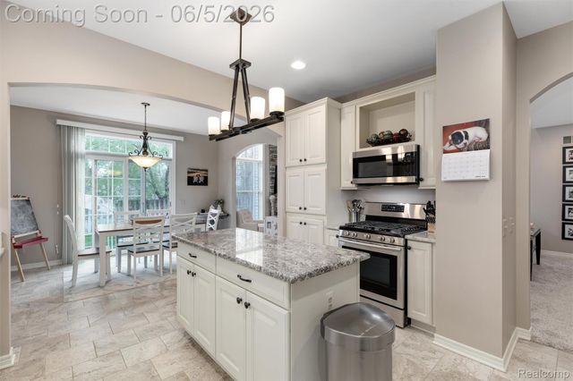 110 Singh Boulevard, South Lyon, MI 48178