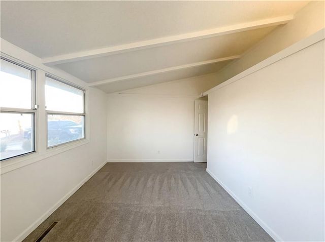 9509 Grandview Road, Kansas City, MO 64137