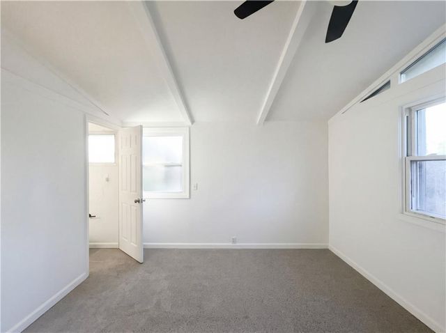 9509 Grandview Road, Kansas City, MO 64137