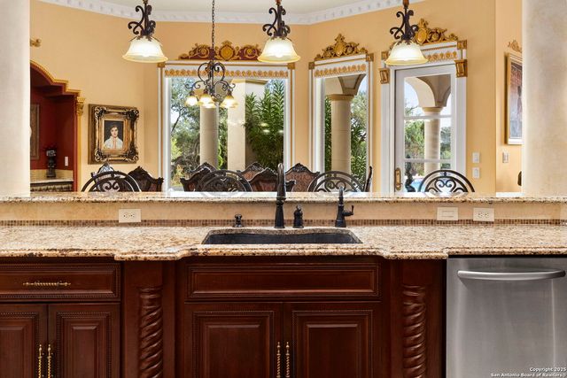 1418 Greystone, San Antonio, TX 78258