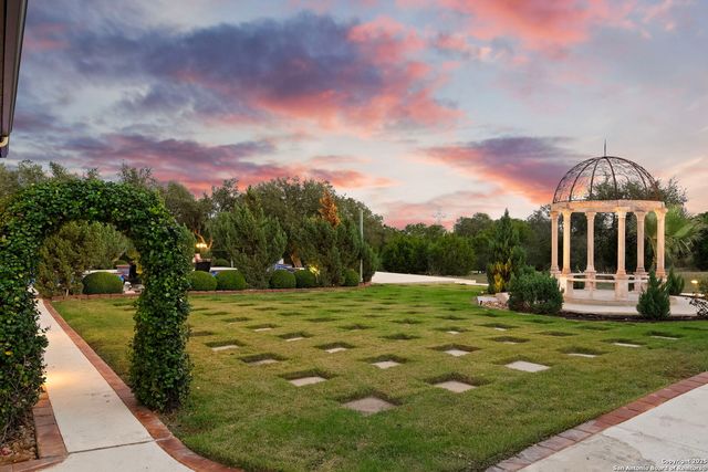 1418 Greystone, San Antonio, TX 78258