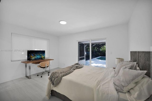 1546 Van Buren St, Hollywood, FL 33020