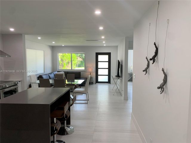 1546 Van Buren St, Hollywood, FL 33020