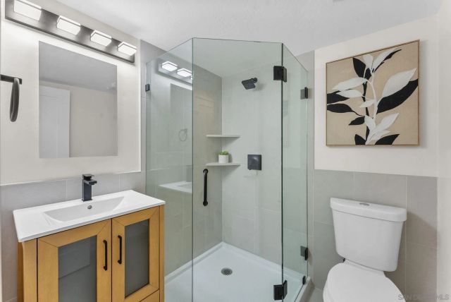 5524 Caminito Jose, San Diego, CA 92111