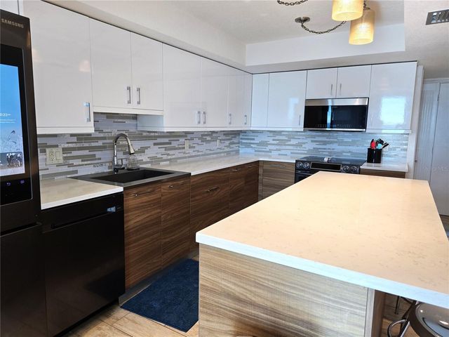 17408 GULF BOULEVARD 1003, Redington Shores, FL 33708