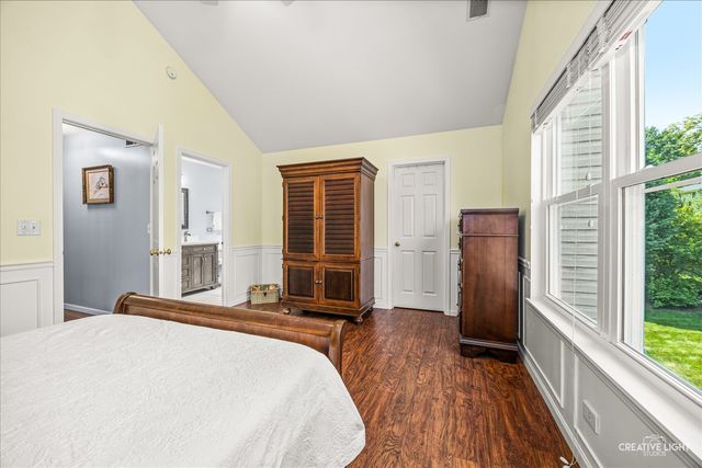 3825 Deville Lane, St. Charles, IL 60175