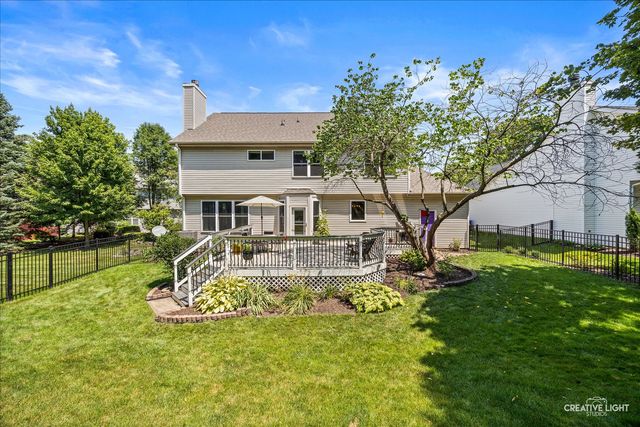 3825 Deville Lane, St. Charles, IL 60175