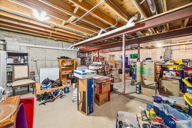 3825 Deville Lane, St. Charles, IL 60175