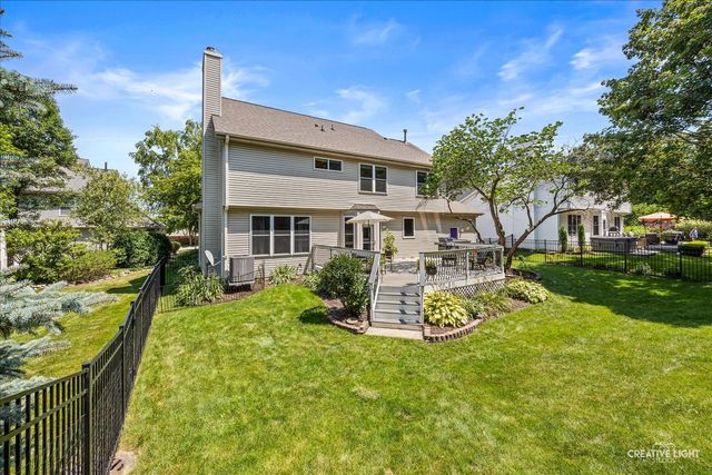 3825 Deville Lane, St. Charles, IL 60175
