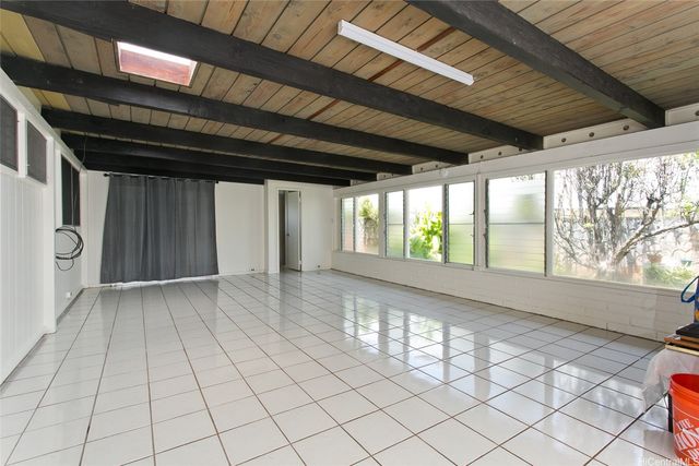 2292 Akeukeu Street, Pearl City, HI 96782