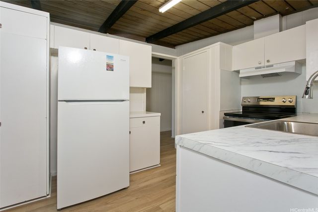 2292 Akeukeu Street, Pearl City, HI 96782