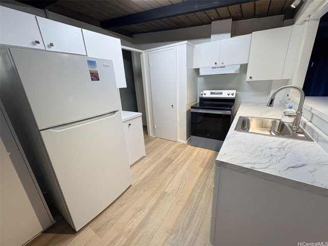 2292 Akeukeu Street, Pearl City, HI 96782