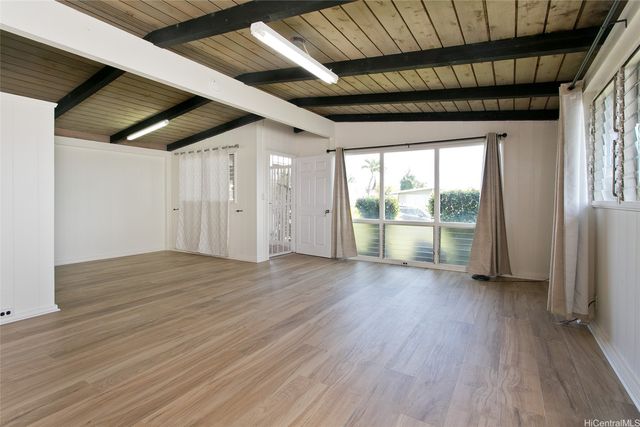2292 Akeukeu Street, Pearl City, HI 96782