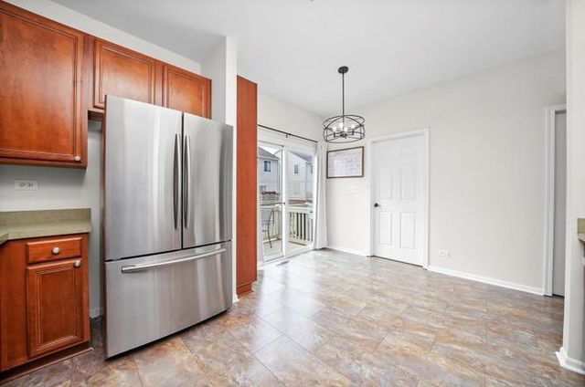 861 Pheasant Trail 861, St. Charles, IL 60174