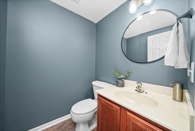 861 Pheasant Trail 861, St. Charles, IL 60174