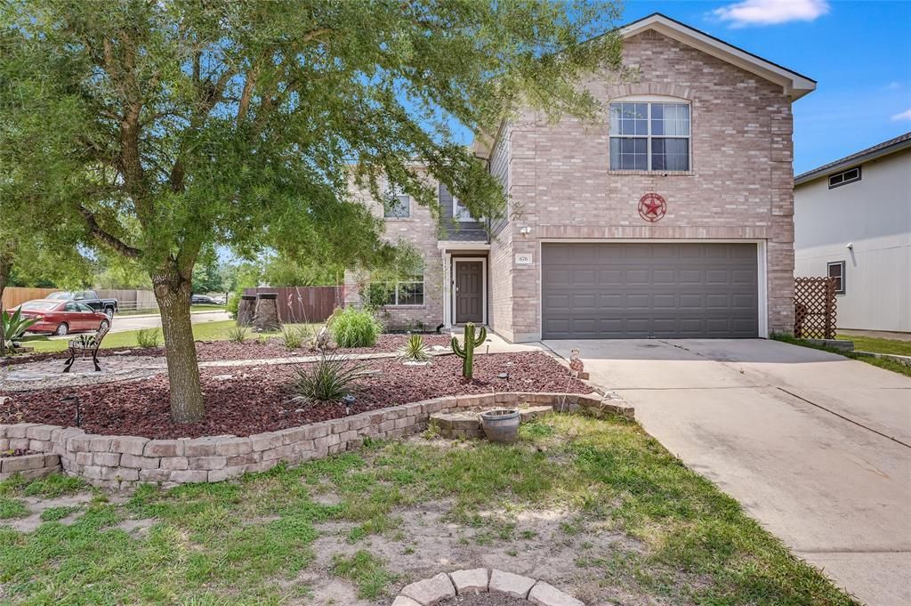 676 Goldenrod ST, Kyle, TX 78640