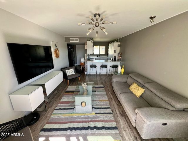 68th Street 476, Scottsdale, AZ 85251