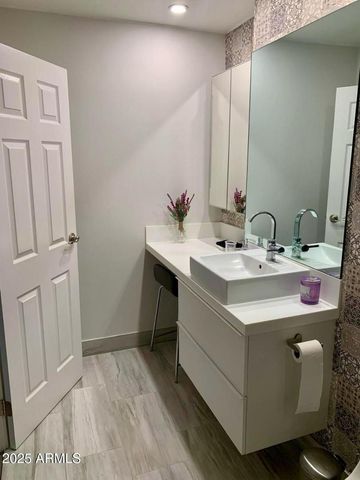 68th Street 476, Scottsdale, AZ 85251