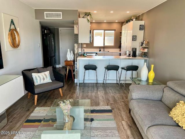 68th Street 476, Scottsdale, AZ 85251