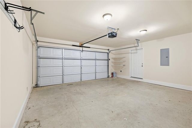6214 Helen Street, Lula, GA 30554