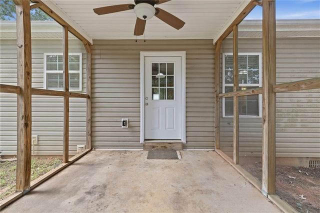 6214 Helen Street, Lula, GA 30554