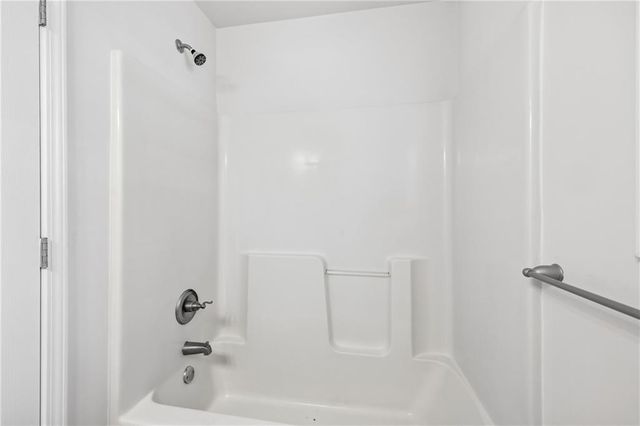 6214 Helen Street, Lula, GA 30554