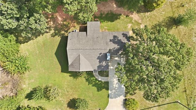6214 Helen Street, Lula, GA 30554