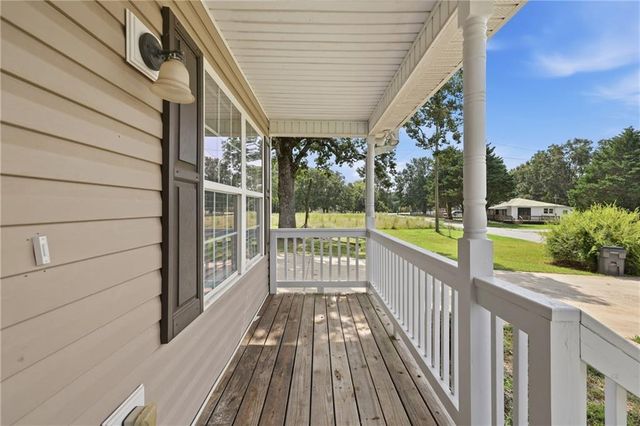 6214 Helen Street, Lula, GA 30554