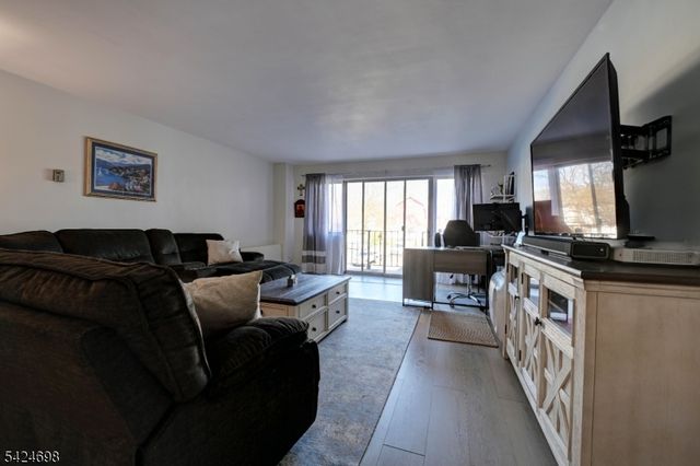 265 Main Street 219, Ridgefield Park Village, NJ 07660