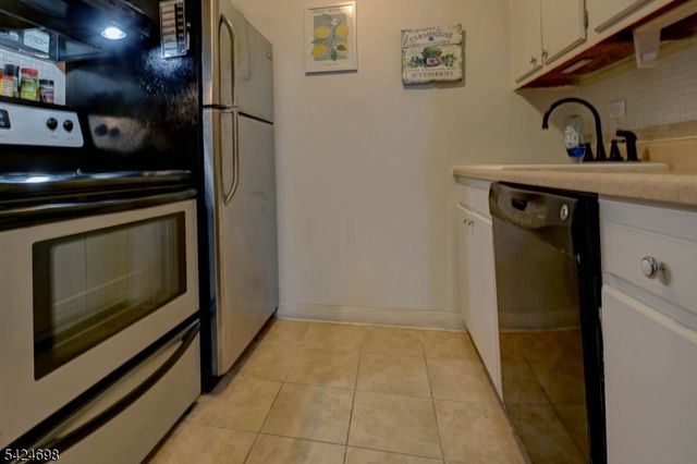 265 Main Street 219, Ridgefield Park Village, NJ 07660