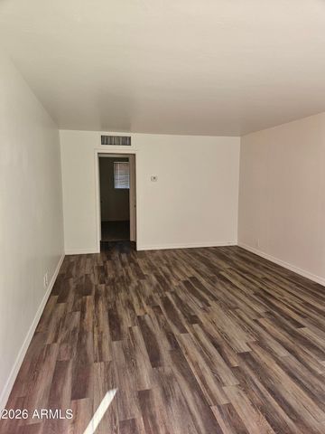 1508 E HIGHLAND Avenue, Phoenix, AZ 85014