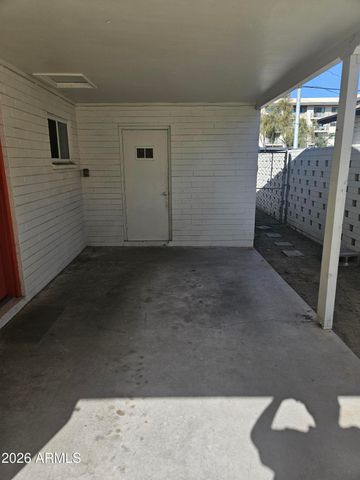 1508 E HIGHLAND Avenue, Phoenix, AZ 85014