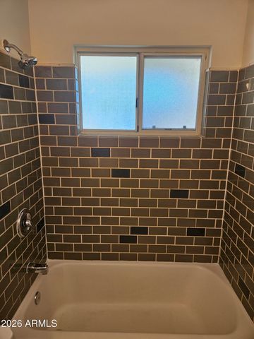 1508 E HIGHLAND Avenue, Phoenix, AZ 85014