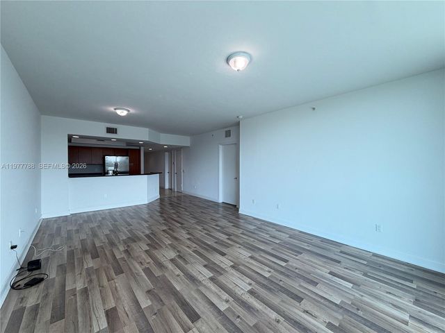 15051 Royal Oaks Ln 503, North Miami, FL 33181